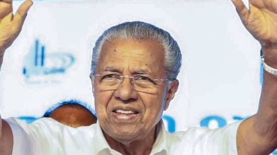 मनी लॉन्ड्रिंग मामले में केरल के पूर्व सीएम पिनाराई विजयन के घर पर ईडी ने छापा मारा